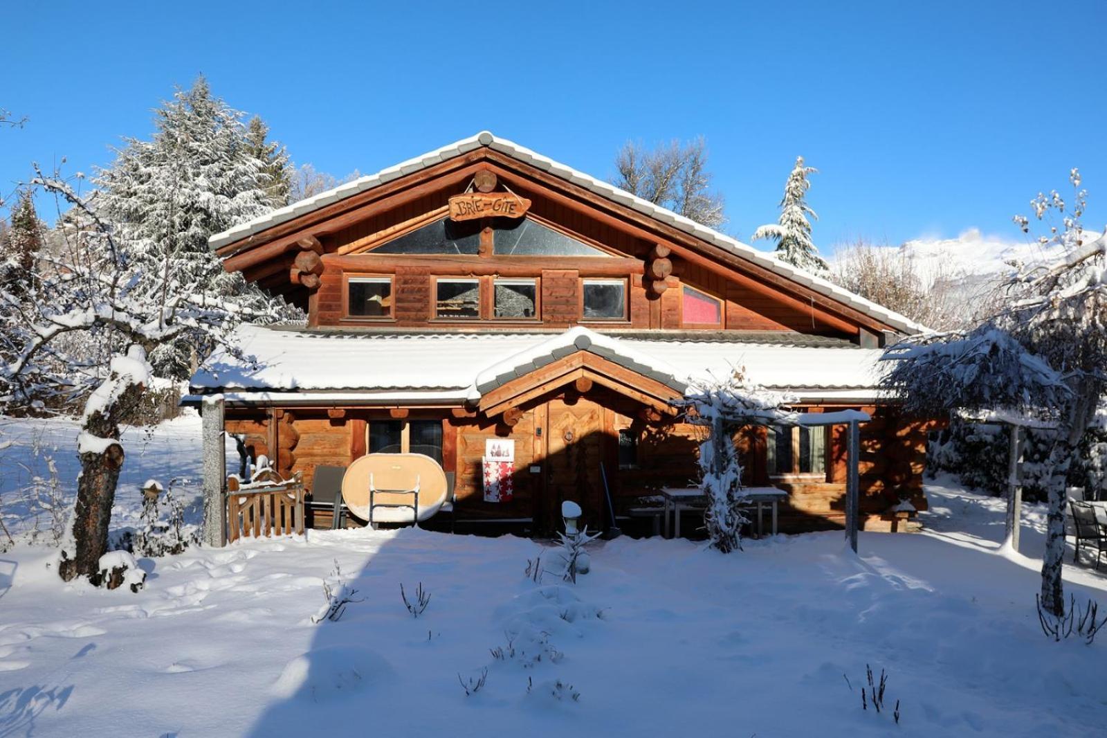 Le Gite De Briey Chalais Exterior photo